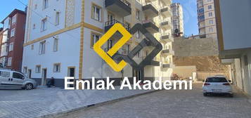 EMLAK AKADEMİDEN MERKEZDE 2+1 KİRALIK DAİRE