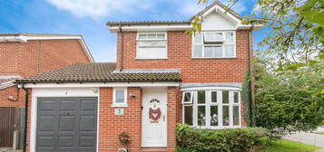 3 bed detached house for sale