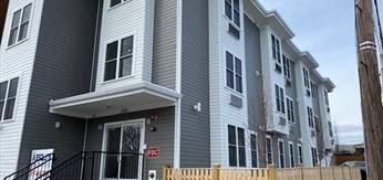 208 Neponset Valley Pkwy Unit 4, Hyde Park, MA 02136