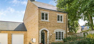 3 bed link detached house for sale