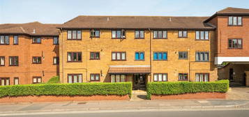 Flat to rent in Imperial Court, Imperial Road, Windsor SL4