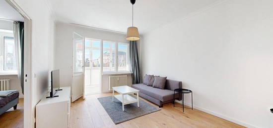 5 Newly Renovated Apartments in Schöneberg