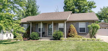 126 Cherokee Ave, Bloomfield, KY 40008