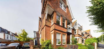 Flat to rent in Sackville Road, Hove, East Sussex BN3