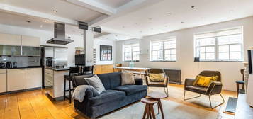 Mews house to rent in Grosvenor Gardens Mews North, Belgravia SW1W