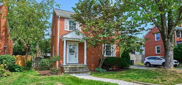 3719 2nd St S, Arlington, VA 22204