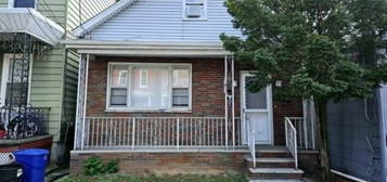 24 W 16th St, Bayonne, NJ 07002