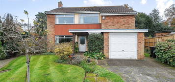 4 bed detached house for sale