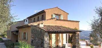 Sublime maison néo-provençale à Saint-Jeannet – Vue mer et