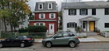 7 High Street Pl Apt 1, Brookline, MA 02445