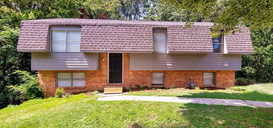 1712 Gardenridge Rd, Gardendale, AL 35071