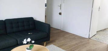 Appartement meublé  à louer, 3 pièces, 57 m², Étage 1/–