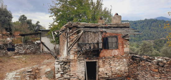 ÖREN ÇAKIRALANDA MUHTEŞEM DOĞA MANZARALI 516m² KÖY EVİ VE ARSASI