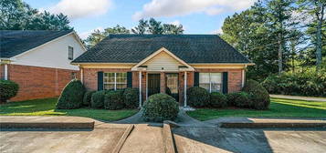 4900 Pinehurst Cir #A, Acworth, GA 30101