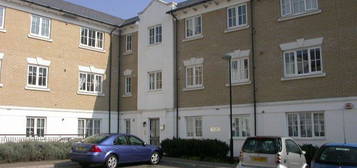 Flat to rent in George Williams Way, Colchester CO1