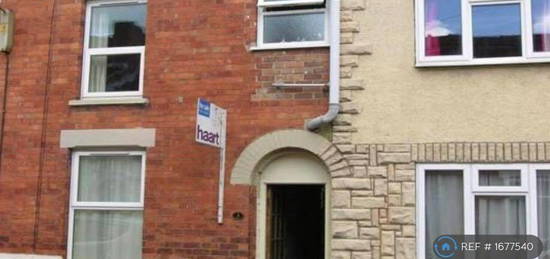 2 bedroom terraced house