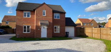 4 bed detached house for sale