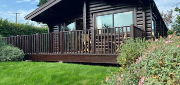 3 bedroom chalet for sale