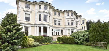 Flat to rent in Clarence Road, Tunbridge Wells TN1