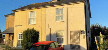 Flat to rent in Belle Vue Road, Colchester CO1