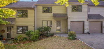 203 Hunters Run, Dobbs ferry, NY 10522