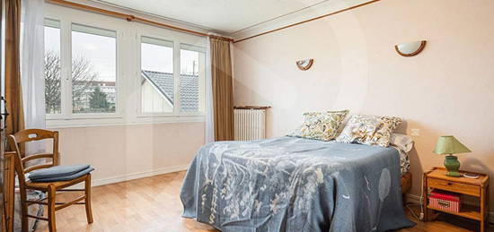 Maison  à vendre, 6 pièces, 4 chambres, 121 m²