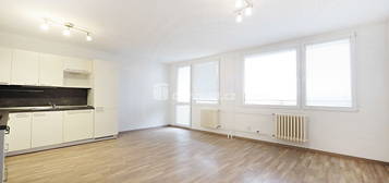 Pronájem bytu 3+kk 70 m²