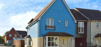 2 bedroom link detached house for sale