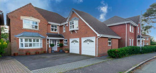 5 bedroom detached house for sale