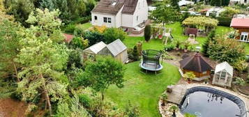 Verwirklichen Sie Ihren Traum vom Leben auf dem Dorf - wunderschöner Garten - wunderschönes Haus