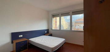 Estudio en calle D'enric Prat de la Riba, Sant Josep, Hospitalet de Llobregat, L´