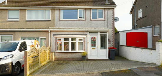 3 bedroom semi-detached house for sale