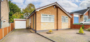 3 bed detached bungalow for sale