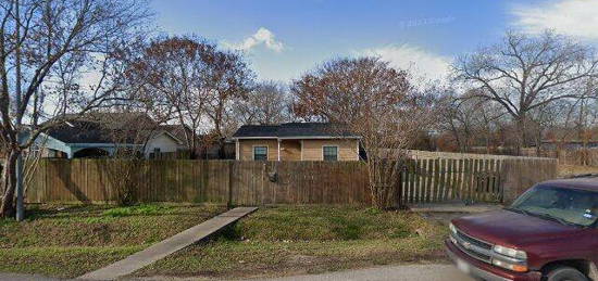 703 Defender St, Houston, TX 77029