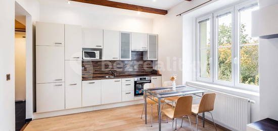 Pronájem bytu 1+1 45 m², Nad Popelkou, Praha