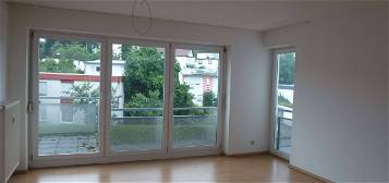 Aalen, helle 2,5-Zimmer-Obergeschoss-Wohnung mit Balkon nähe Grauleshof