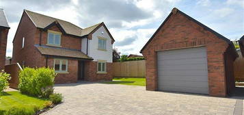 4 bedroom detached house