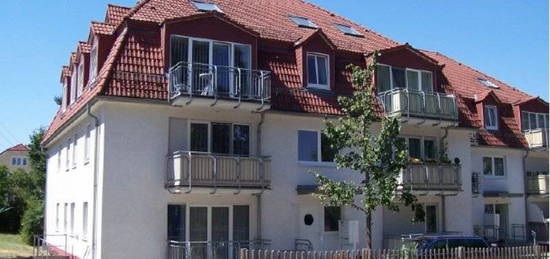 2-Raum-Wohnung über 2 Etagen mit Balkon und Laminat!