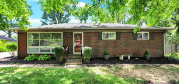8046 Meadow Ln, Indianapolis, IN 46227