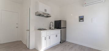 406 S Coronado St Unit 207, Los Angeles, CA 90057