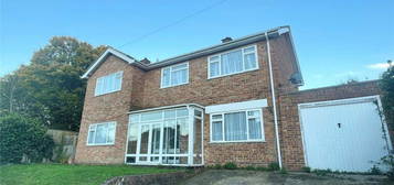 5 bedroom detached house