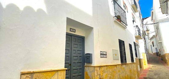 Casa adosada en venta en Cómpeta