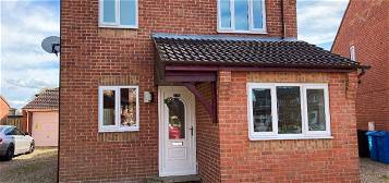 Detached house to rent in Brandon Way, Kingswood, Hull HU7