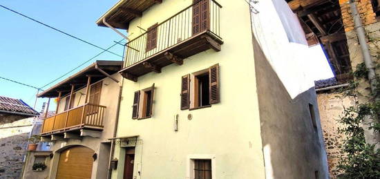 Villetta bifamiliare in vendita in via Giovanni Gallo, 80