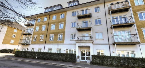 Flat to rent in Burlington House, Park Lodge Avenue, West Drayton UB7