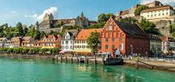 Moderne, helle 2-Zimmer-Wohnung mit EBK und Balkon in Meersburg