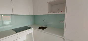 Apartamento T1 novo | Hosp S João