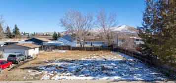 188 Lupine Dr, Evanston, WY 82930