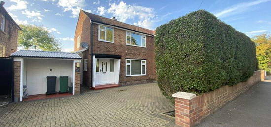 3 bedroom detached house