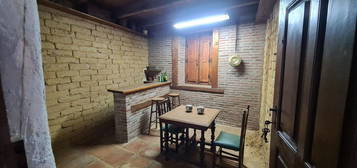 Chalet adosado en venta en calle la Iglesia, 33